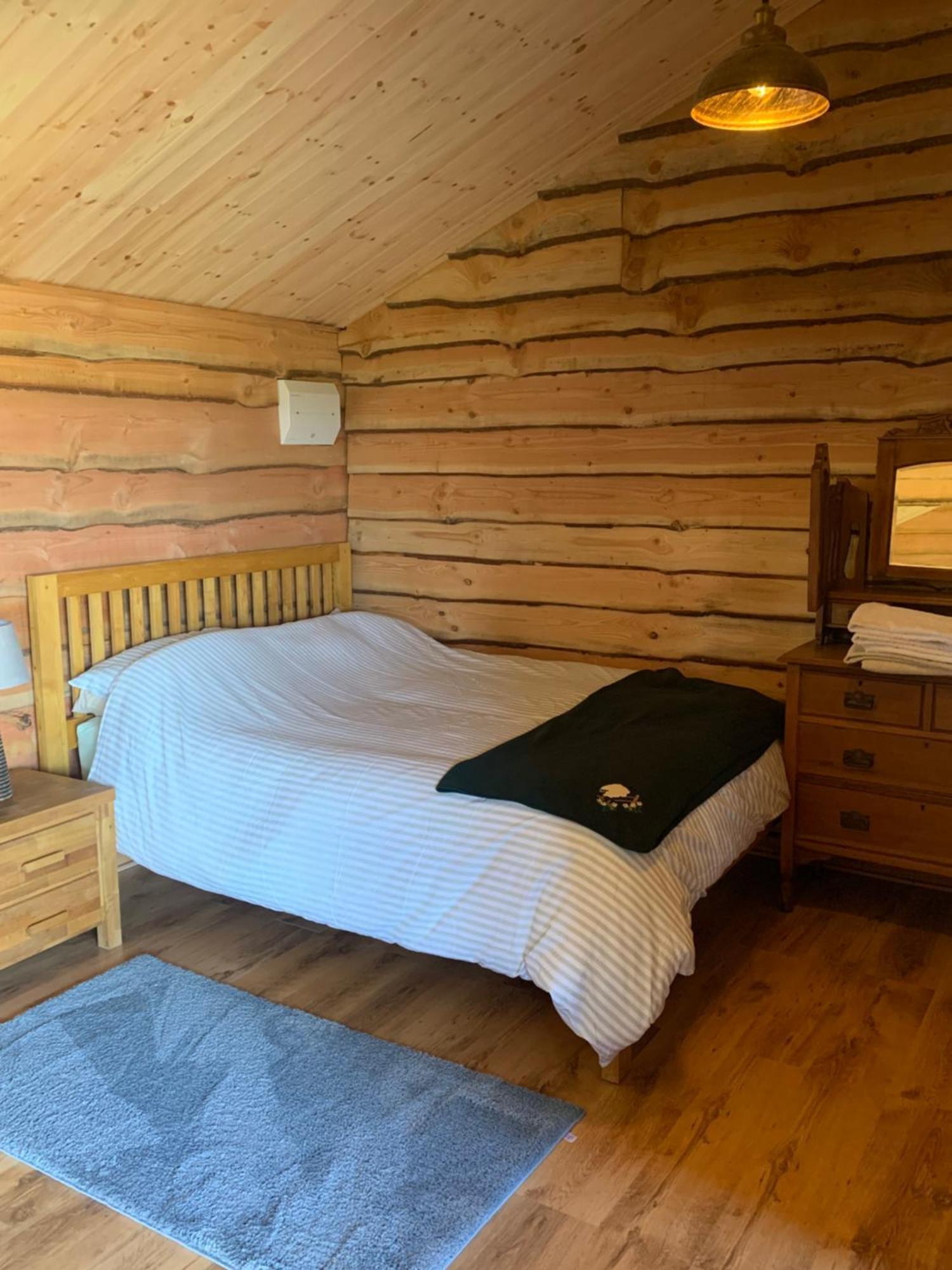 Brook Lodge 2 리스커드 외부 사진